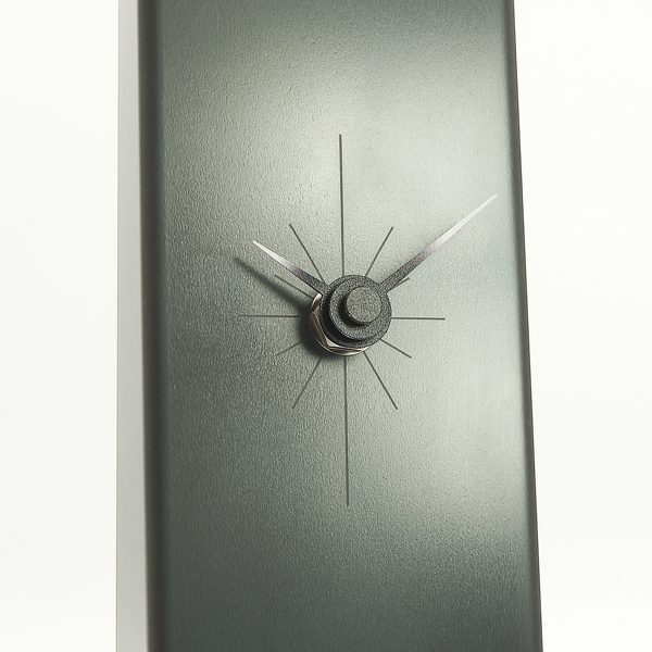 志賀正章 shiga design 金属時計 title quiet reality black iron