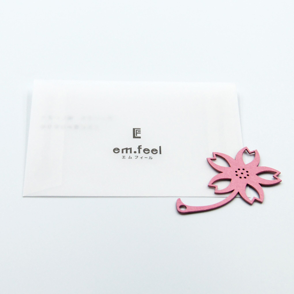 志賀正章 shiga design の pinhole stand marker titleは桜 sakura cherry blossom スマホスタンド・ピンホールメガネ・ブックマーカーとして